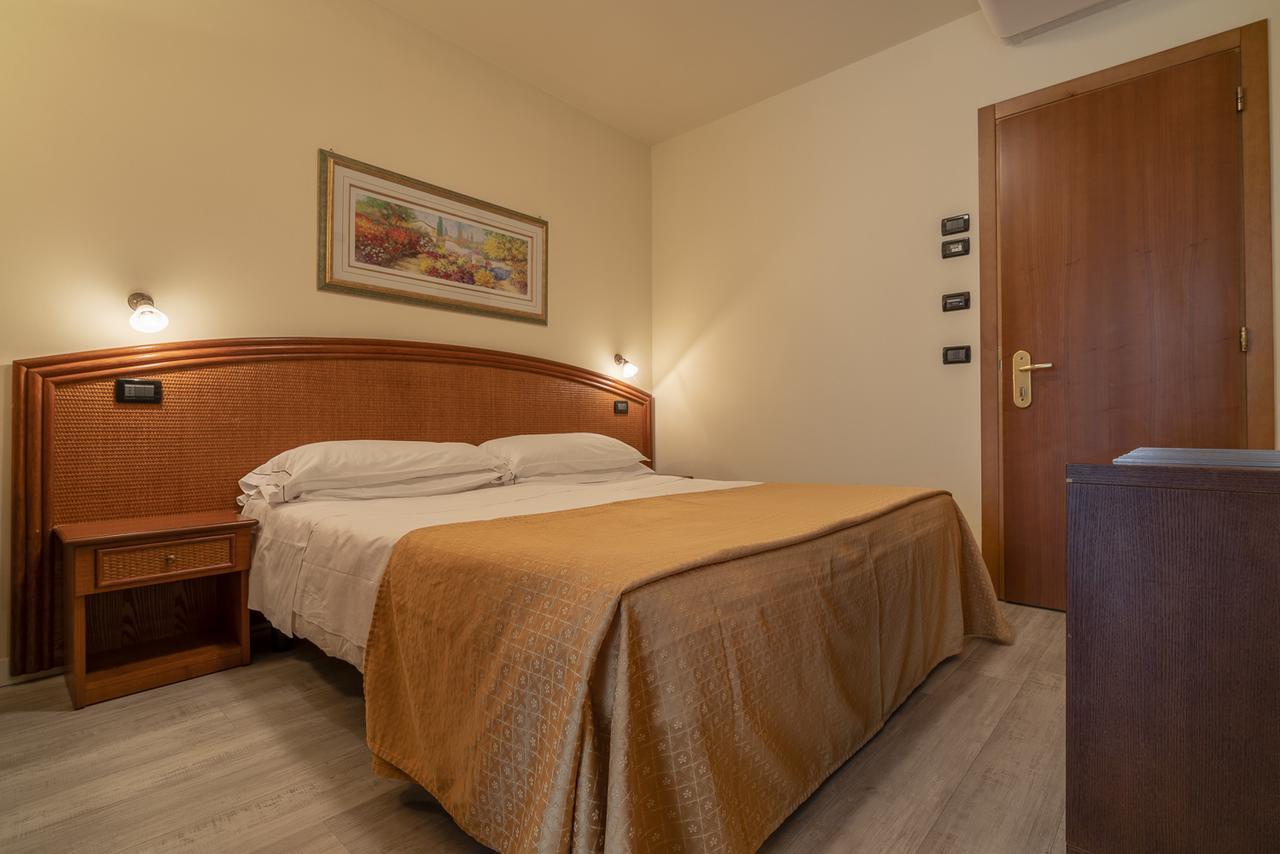 Economy Doppel-/Zweibettzimmer